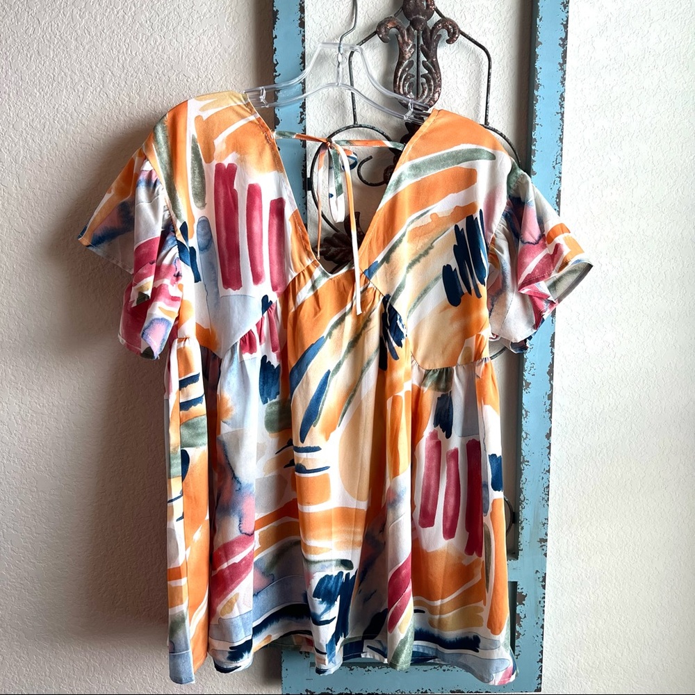 Entro Short Sleeve V-Neck Watercolor Blouse - Picture 5 of 8